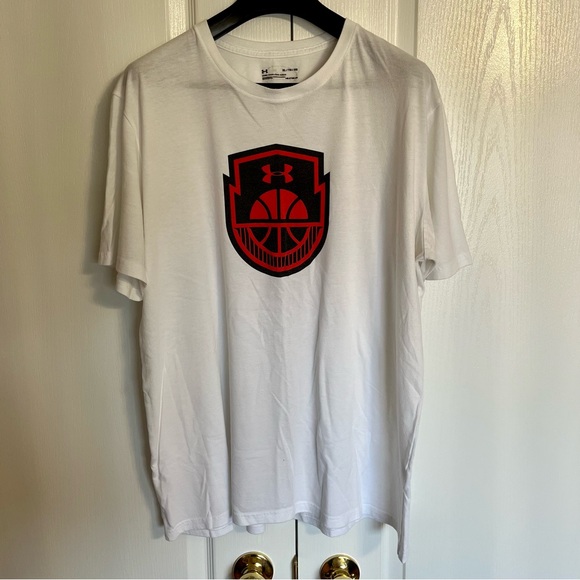 Under Armour Other - Under Armour Basketball T-Shirt